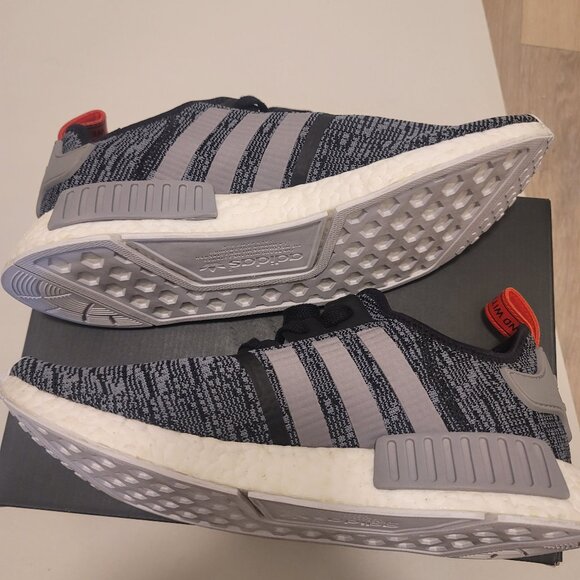 Adidas NMD R1 Glitch BB2884 Primeknit Core Black & Gray Size 11 Mens Pre-Owned - Picture 5 of 8